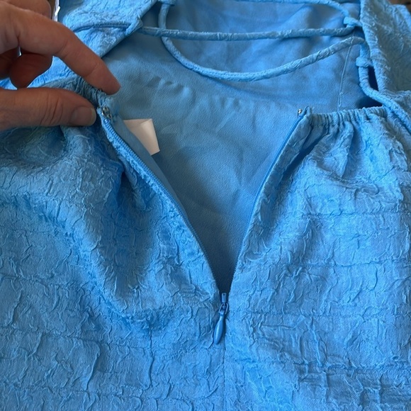 🆕 ASTR the Label Crinkle Maxi Dress Sleeveless Criss Cross Tie Back Lined Blue S - Picture 13 of 16